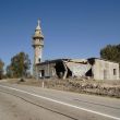Golan. Verlaten en beschadigde moskee langs de weg naar Katzrin