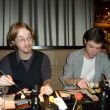Met Bas en Chris (r) in een sushi-restaurant in Den Haag
