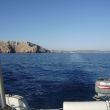Naar Corsica, achter ons de rotskust van Menorca