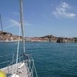 Aanloop van het schone Portoferraia, het hoofdstadje van Elba