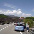 Etna. Wederopbouw van een hotel op een oude lavastroom