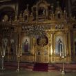 Interieur van de Bulgaarse St Stefanuskerk. Matte kleuren, het lekt er