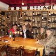 Met Jaap en Diana wijn proeven in Wijnhuis Heukelum van Inge Hogerdijk