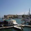 De oude haven van Girne met het kasteel van de kruisridders op de achtergrond