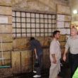 Aleppo. Publieke drinkplaats met kroezen in de souq