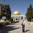 Jeruzalem. Ans op de Tempelberg met de Rotskoepel moskee op de achtergrond