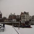 De historische sleepboot `Jan de Sterke` in de Lingehaven met erachter ons mogelijk huurappartement