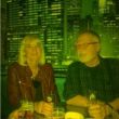 Ans en ik in het rokerige Café 't Hoekje (foto Emmy Maas)