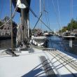 Het centrum van Haarlem, met 'Reginan' en een vrachtschip voor ons..