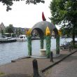 Curieus islamitisch-aandoend tempeltje op de kade van het Spaarne, Haarlem