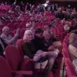 Anna in de zaal van De Nationale Opera in Amsterdam voor de uitvoering van Alban Bergs 'Wozzeck