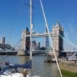 Op weg naar de sluis van St Katherine Docks.