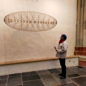 'Ellipsoïde' van Vera Galis in de Domkerk, Utrecht.