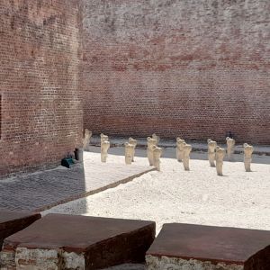 'Army of Angels', Patrick Storms, 2014 (?), in Fort Napoleon, Oostende.