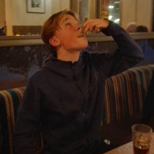 Thijs (12) houdt van verse oesters..