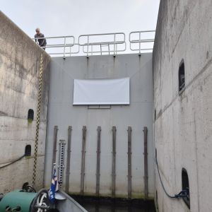 Het nieuwe sluisgedicht is geheim. Het kwatrijn wordt zaterdagochtend op de Open Havendag  onthuld.