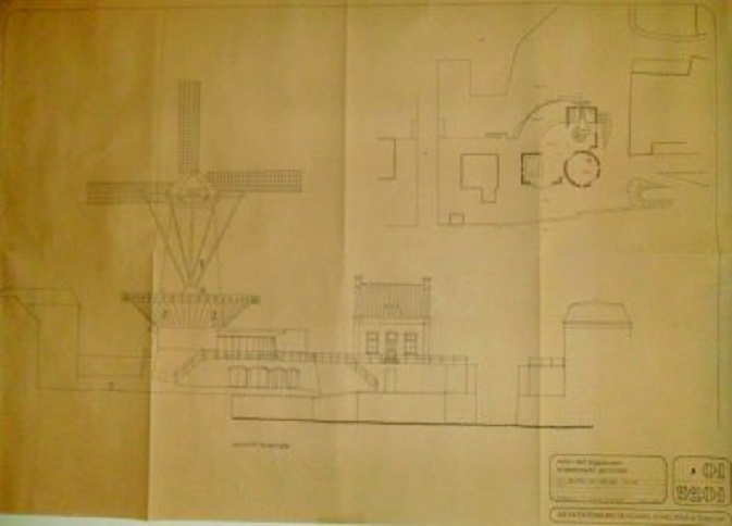 Ontwerptekening van herbouw van oliemolen De Eendracht (met restaurant en terras), gezien vanaf de havenzijde. Architektenburo De Koning Scheltens & Tordoir, 1992