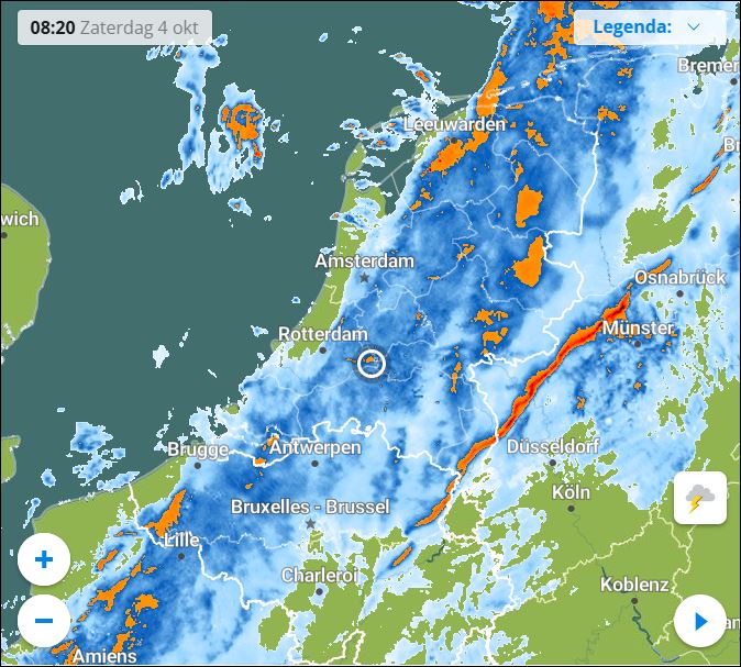 Het regenfront van ex-orkaan Humberto trekt vanmorgen over ons land. (radar: Weeronline)